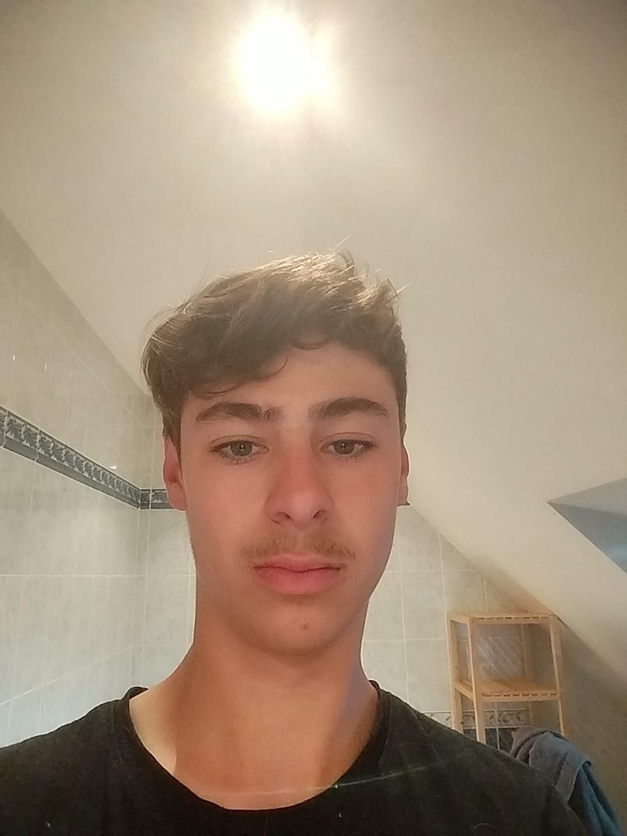 Emael - Gay in Dierfeld Profil von Emael, 38 Jahre, Gay in Dierfeld (Rheinland-Pfalz)