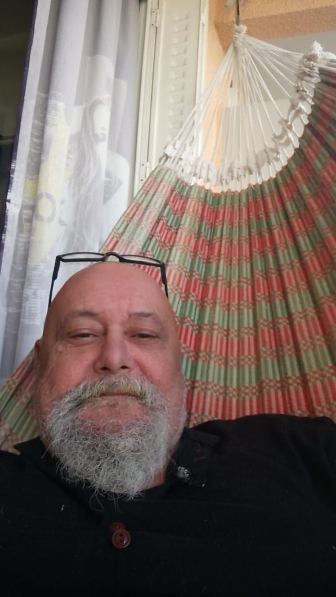 Hamada - Gay in Dockweiler Profil von Hamada, 45 Jahre, Gay in Dockweiler (Rheinland-Pfalz)