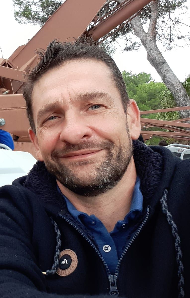 Nayl - Gay in Fachbach Profil von Nayl, 44 Jahre, Gay in Fachbach (Rheinland-Pfalz)