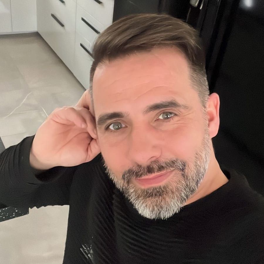 Profil von Tilian, 43 Jahre, Gay in Biebern (Rheinland-Pfalz)