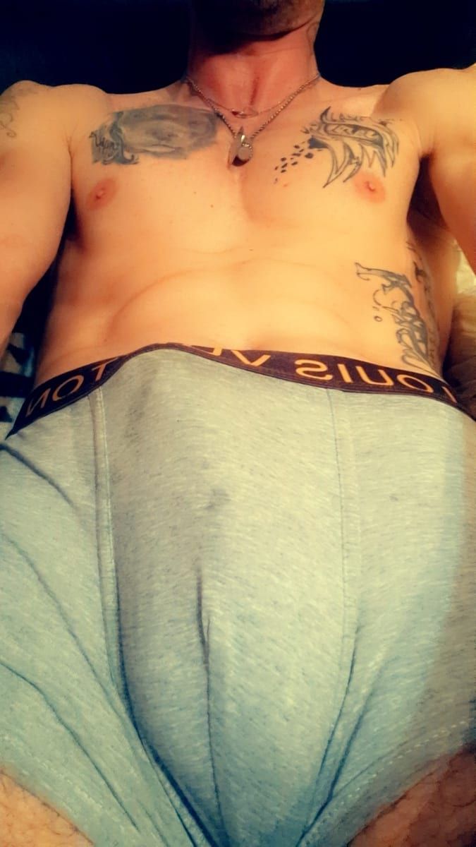 Profil von Ilyes, 29 Jahre, Gay in Winden (Rheinland-Pfalz)