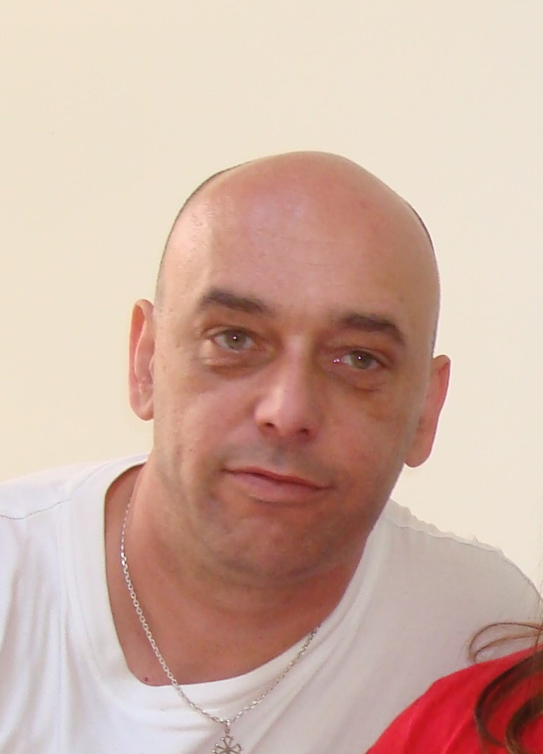 Profil von Djoulian, 37 Jahre, Gay in Fisch (Rheinland-Pfalz)