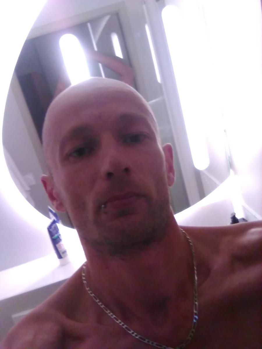 Profil von Teiki, 39 Jahre, Gay in Irrel (Rheinland-Pfalz)