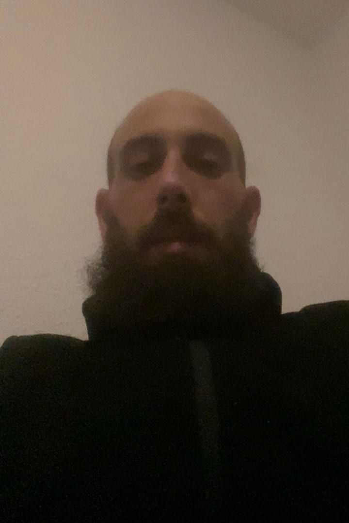 Profil von Asad, 40 Jahre, Gay in Nerdlen (Rheinland-Pfalz)