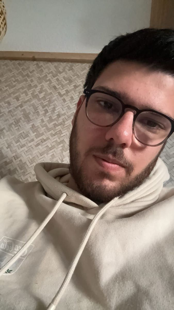 Profil von Brahime, 40 Jahre, Gay in Kundert (Rheinland-Pfalz)