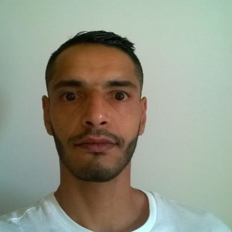 Profil von Rayane, 44 Jahre, Gay in Geiselberg (Rheinland-Pfalz)