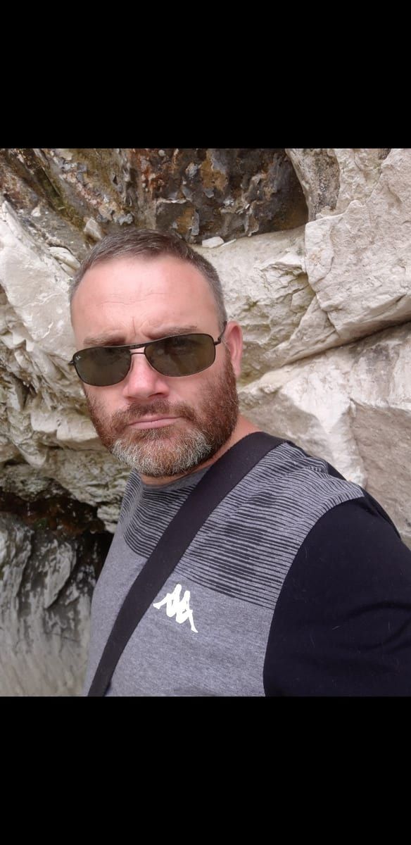 Profil von Léandre, 29 Jahre, Gay in Immert (Rheinland-Pfalz)