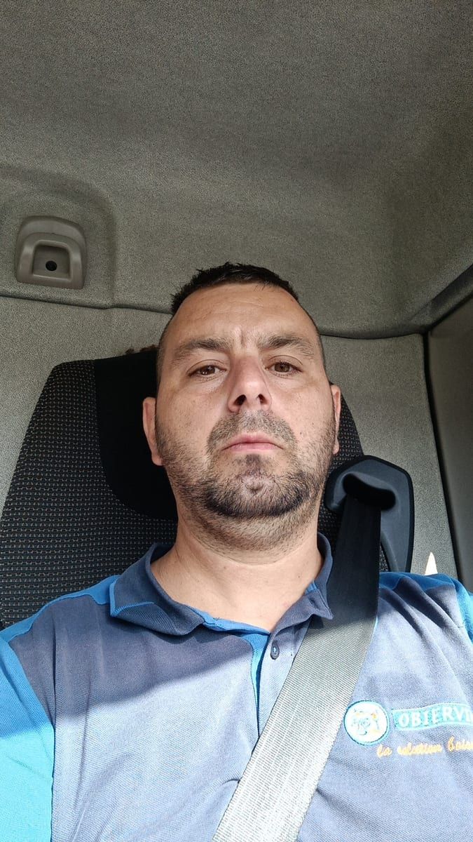 Profil von Hadrien, 23 Jahre, Gay in Utzerath (Rheinland-Pfalz)