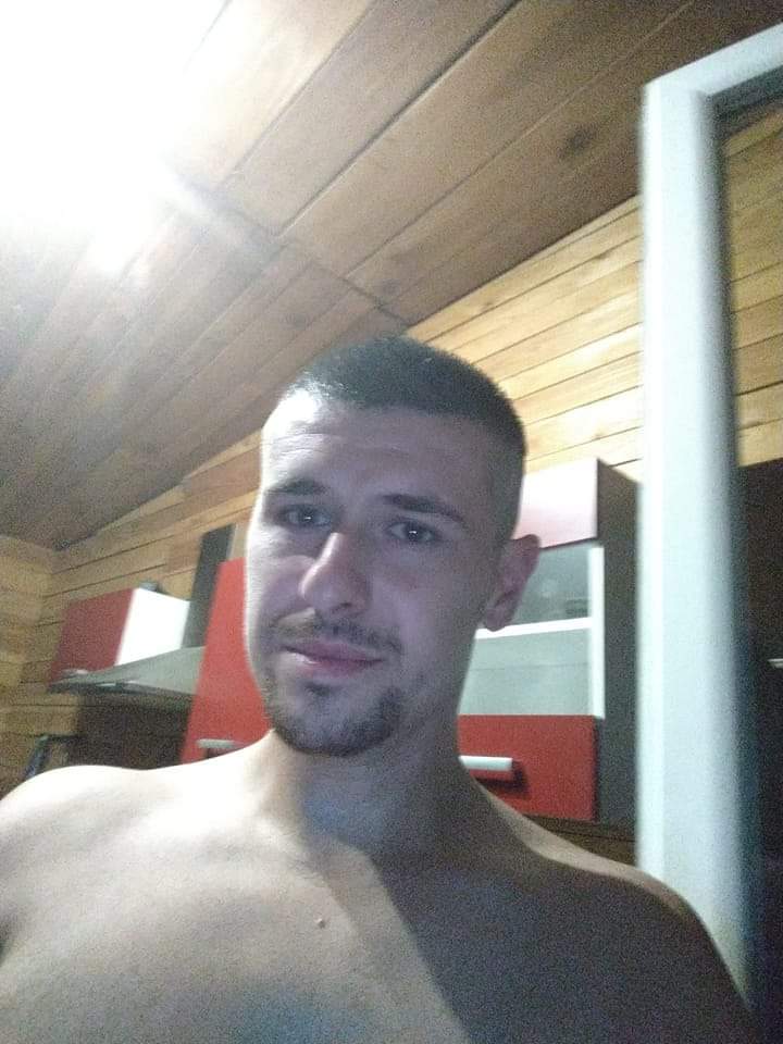 Profil von Stelian, 34 Jahre, Gay in Sinzig (Rheinland-Pfalz)