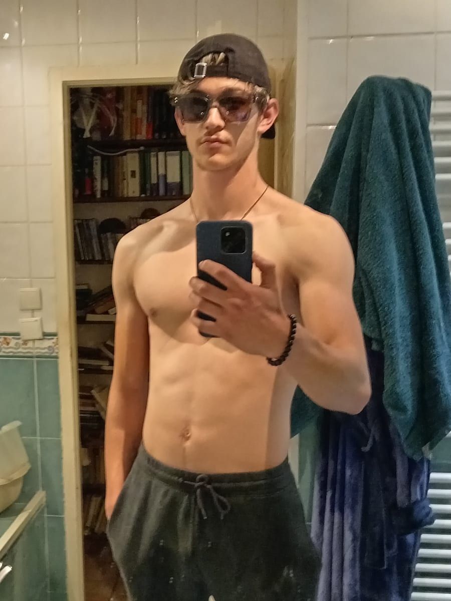 Profil von Leander, 25 Jahre, Gay in Maxsain (Rheinland-Pfalz)