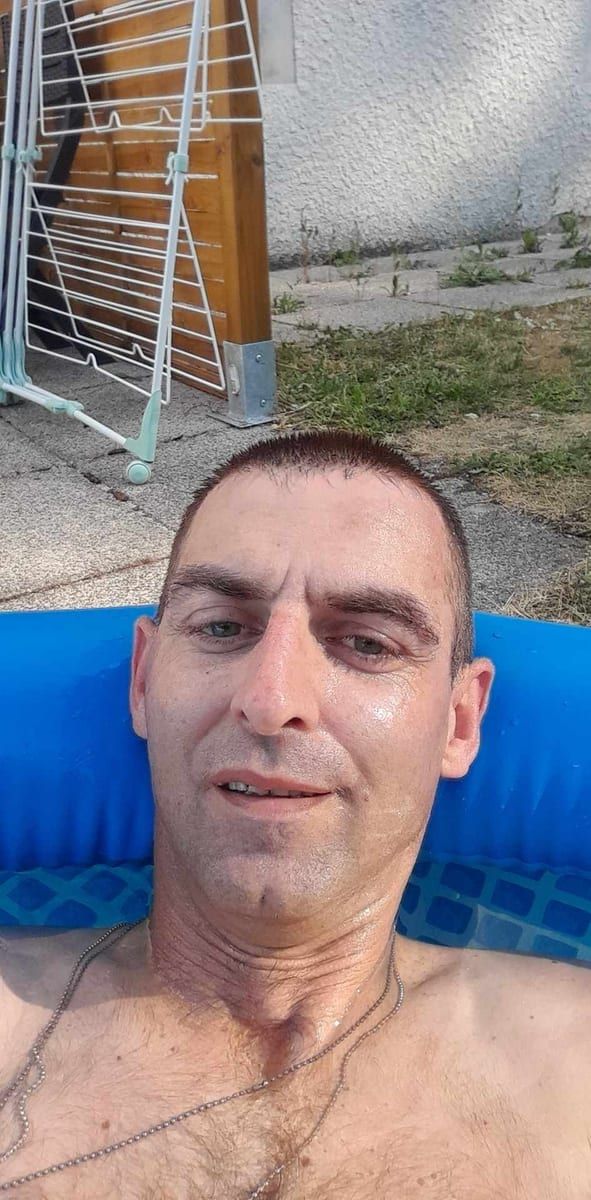Profil von Mehddy, 30 Jahre, Gay in Kerschenbach (Rheinland-Pfalz)