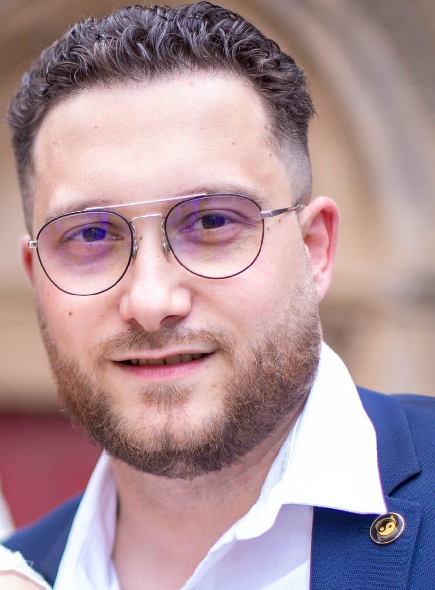 Profil von Viken, 28 Jahre, Gay in Maroth (Rheinland-Pfalz)