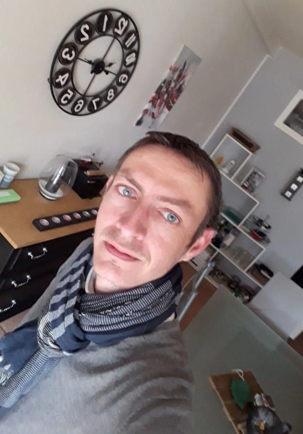 Badredine - Gay in Dockweiler Profil von Badredine, 23 Jahre, Gay in Dockweiler (Rheinland-Pfalz)